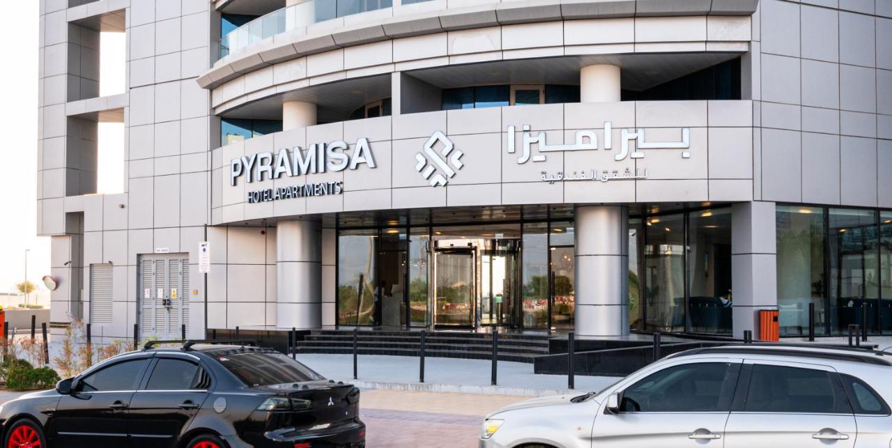 Pyramisa Hotel Apartments Dubai Bagian luar foto